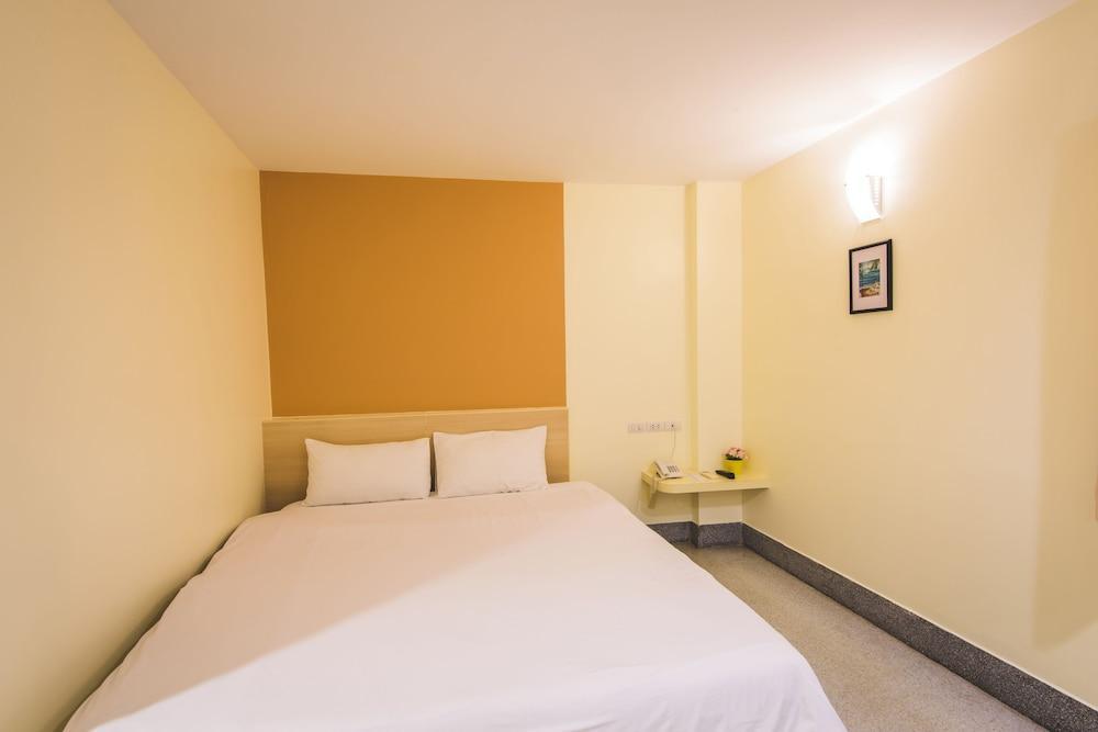 New Suanmali Hotel Бангкок Экстерьер фото