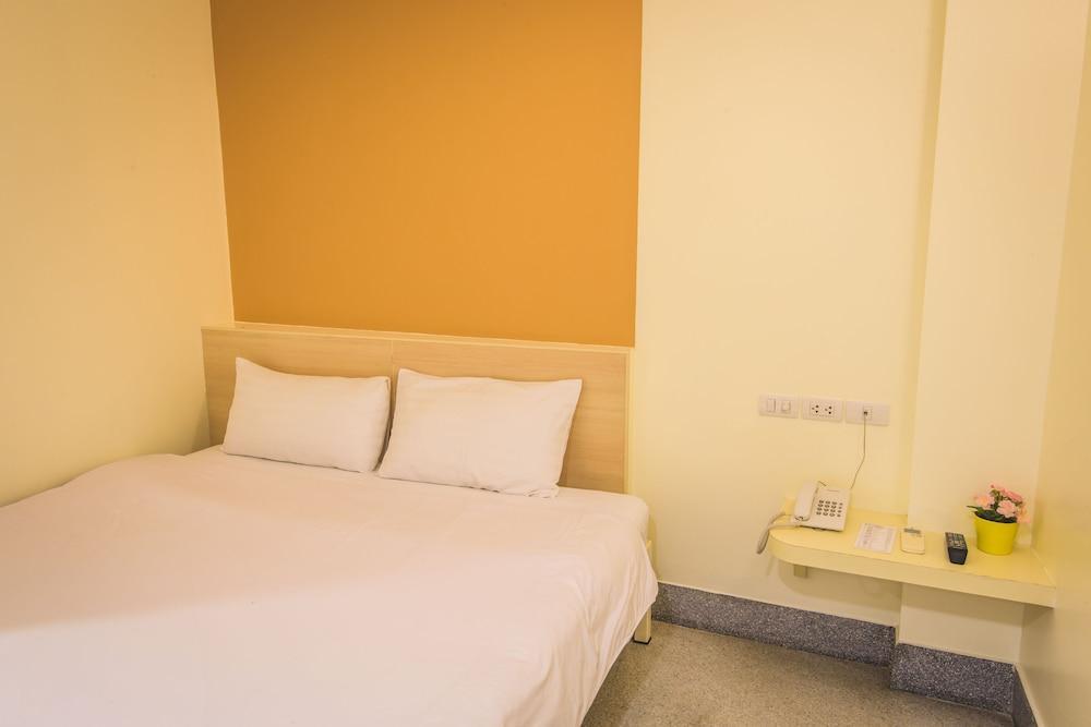 New Suanmali Hotel Бангкок Экстерьер фото