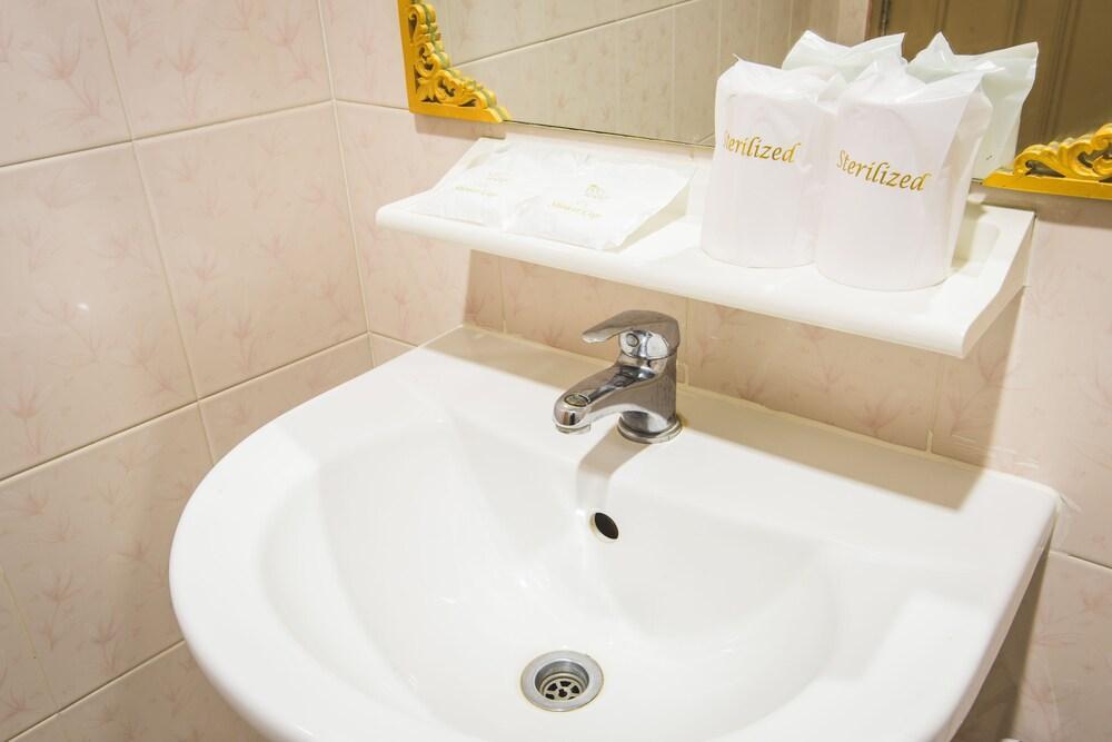 New Suanmali Hotel Бангкок Экстерьер фото